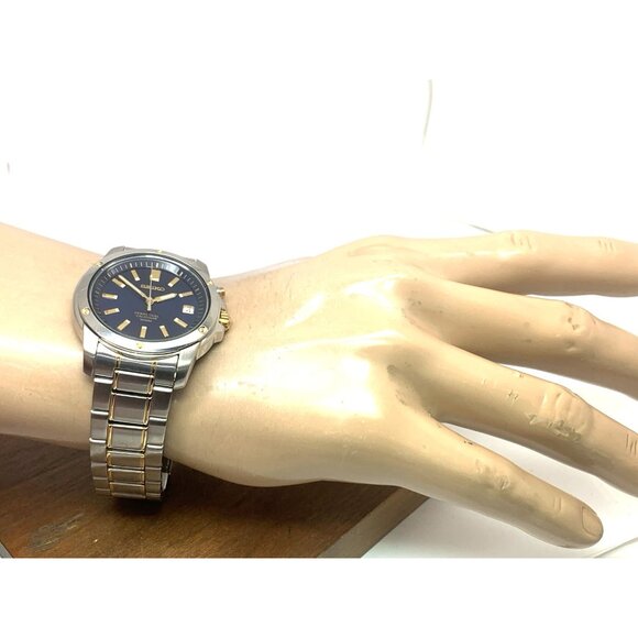 Seiko Men's Watch SNQ010 Quartz Blue Dial Perpetual Calendar Two Tone Steel 39mm - Picture 5 of 15